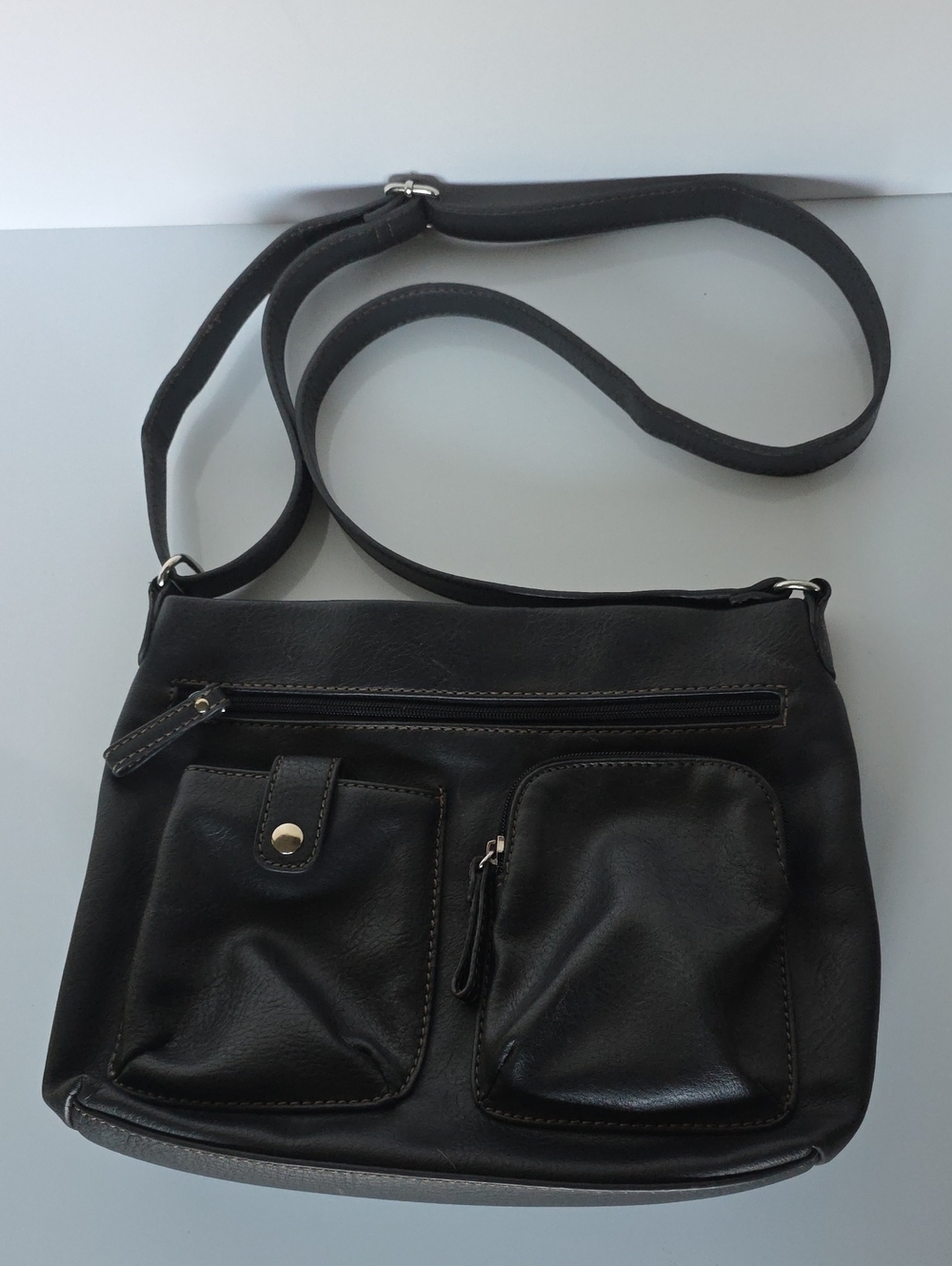 Vintage Relic Black Crossbody/Shoulder Bag with Adjustable Strap